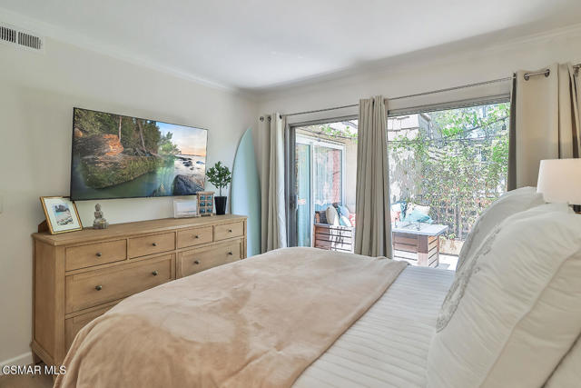 4021 Yankee Drive, Agoura Hills CA: https://media.crmls.org/mediaz/5db6274c-c2ca-4078-bcbd-028e400350ce.jpg