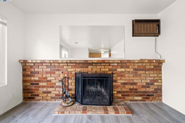 2935 Pine Valley Rd, San Ramon CA: https://media.crmls.org/mediaz/5db6339e-43d4-4924-a6c1-c692e4ebb33d.jpg