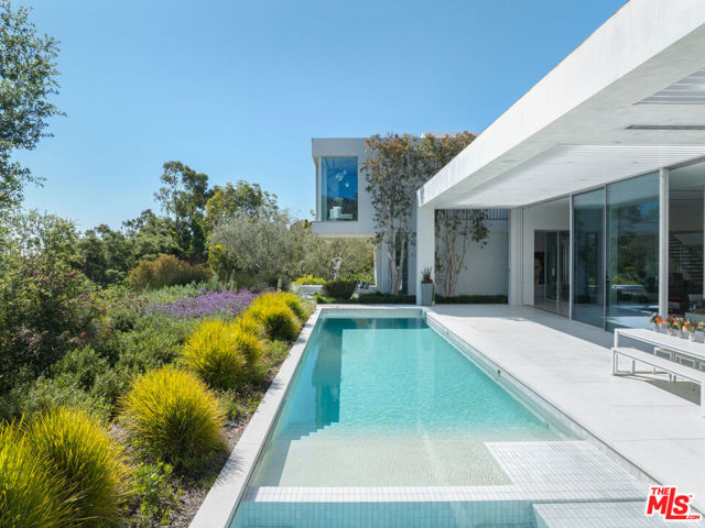 Drew Fenton | 12251 Castlegate Drive Los Angeles CA | MLS: 7060159