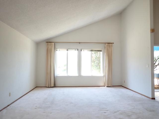 1955 Redwood Road, Hercules CA: https://media.crmls.org/mediaz/5db73ad3-c5d2-4aa7-8a9f-86ba65b234e9.jpg