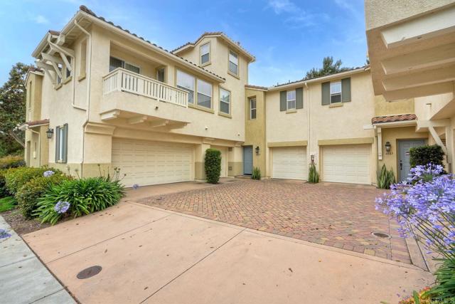 4049 Peninsula Drive, Carlsbad CA: https://media.crmls.org/mediaz/5db8bf5f-8ae9-487c-9dc5-1e0ce48f6f3c.jpg