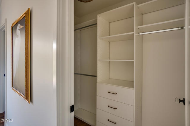 5163 Highland View Avenue, Los Angeles CA: https://media.crmls.org/mediaz/5db8f1e9-03ca-4282-aee1-ef5897b41ff6.jpg