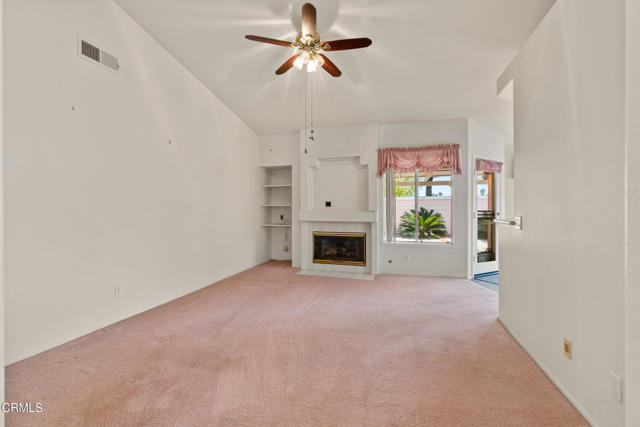 712 Rosebud Drive, Oxnard CA: https://media.crmls.org/mediaz/5db9dc50-e6ef-466a-ba9a-85a91c73d10b.jpg