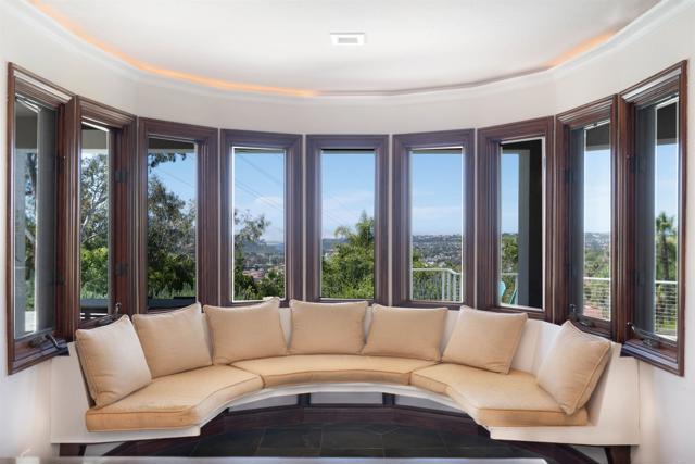 3251 Piragua Street, Carlsbad CA: https://media.crmls.org/mediaz/5dbb1cb7-19fb-4ed3-92af-147c84ebfa50.jpg