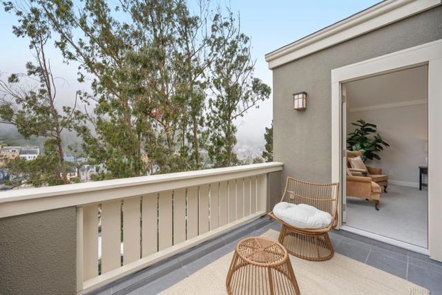 107 Knockash, San Francisco CA: https://media.crmls.org/mediaz/5dbc2f1d-d91a-418c-9dda-6b44dbd77b33.jpg