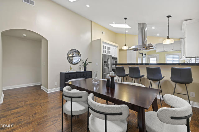 Detail Gallery Image 7 of 51 For 4961 Alcove Ave, Valley Village,  CA 91607 - 3 Beds | 2 Baths