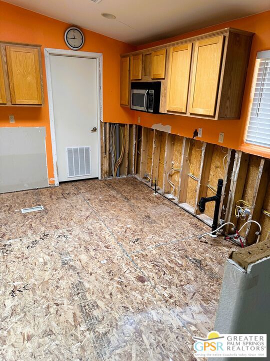 17640 Corkill Road, Desert Hot Springs CA: https://media.crmls.org/mediaz/5dbc97d6-6c46-467f-a96d-4b1bd0deece8.jpg