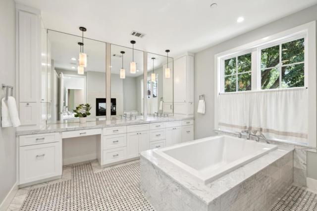 520 Berkeley Avenue, Menlo Park CA: https://media.crmls.org/mediaz/5dbcda5c-4cb6-43f1-910a-10b775ba4bae.jpg