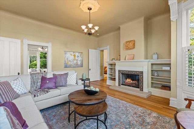311313 Ocean View Avenue, Santa Cruz CA: https://media.crmls.org/mediaz/5dbe1c34-33c5-4b5c-81b6-f9c130eb519e.jpg