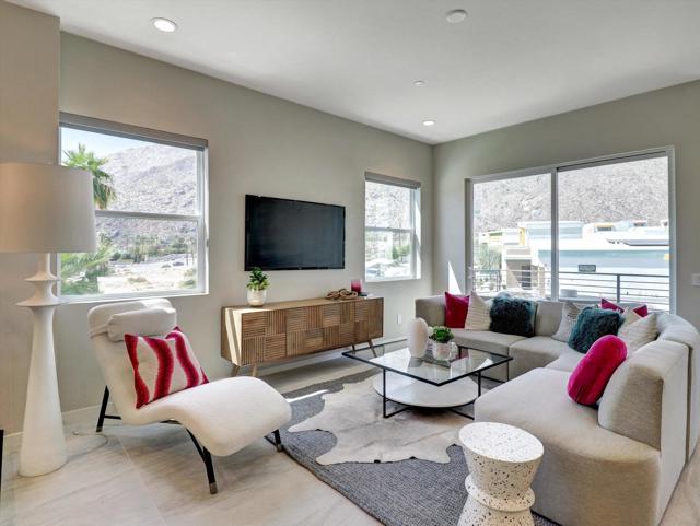 798 Obsidian Loop E, Palm Springs, CA 92264