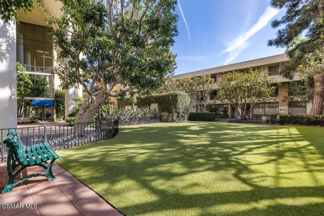 4335 Marina City, Marina del Rey CA: https://media.crmls.org/mediaz/5dbf34a5-af0f-423a-b209-78a17aa20369.jpg