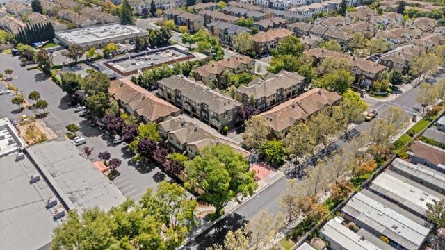 423 Paria Terrace, Sunnyvale CA: https://media.crmls.org/mediaz/5dbf6a88-0b5d-4c26-baf2-689d05205b8c.jpg
