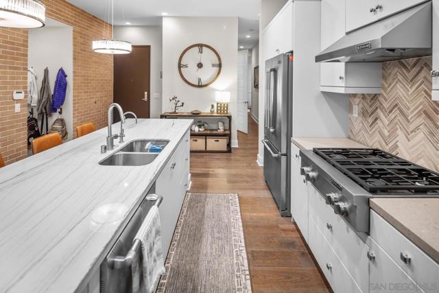 8509 Aspect Dr, San Diego CA: https://media.crmls.org/mediaz/5dbfa157-5d96-4c75-b7b6-6190507085c0.jpg
