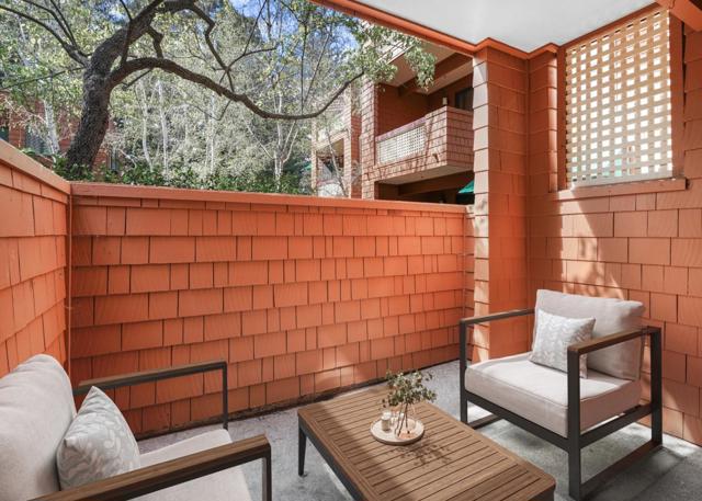 4250 El Camino Real, Palo Alto CA: https://media.crmls.org/mediaz/5dbfae59-0e87-45ad-9f29-0c12d79692fb.jpg