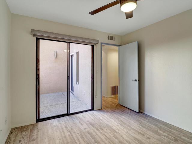 426 Village W Square, Palm Springs CA: https://media.crmls.org/mediaz/5dc1f767-678e-416a-92b0-69de5ceae843.jpg
