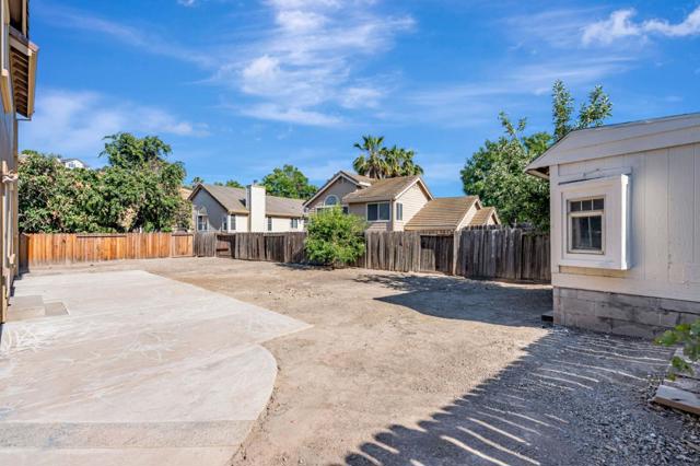 3963 Mead Street, Antioch CA: https://media.crmls.org/mediaz/5dc268da-3663-4694-86ca-f5061bf08831.jpg
