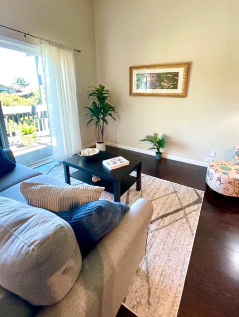 4111 George Avenue, San Mateo CA: https://media.crmls.org/mediaz/5dc2d047-6dcd-4843-99a2-d44e6dbe8570.jpg