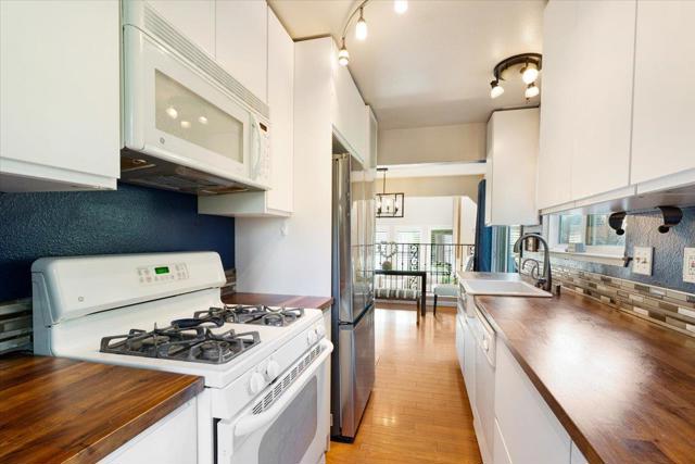 2127 Penasquitas Drive, Aptos CA: https://media.crmls.org/mediaz/5dc32f8d-7e8c-4d09-928d-c1695bbee4c1.jpg