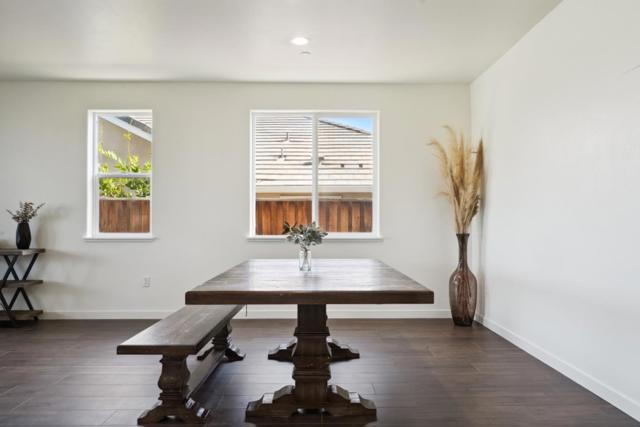 185 Tanoak Street, Hollister CA: https://media.crmls.org/mediaz/5dc3657c-fe0f-4d3c-bb0a-46dfcaa51f42.jpg