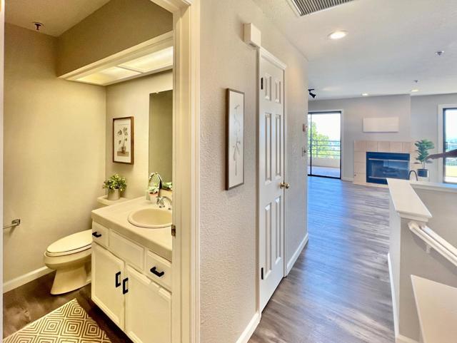 Image 17 of 47 For 438 Portofino Drive 102