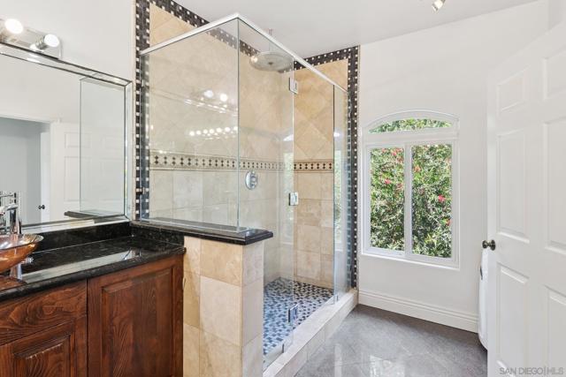 19075 Caesar Drive, Ramona CA: https://media.crmls.org/mediaz/5dc44995-9fe3-4162-acce-51135338438b.jpg