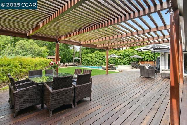 314 Draeger Dr, Moraga CA: https://media.crmls.org/mediaz/5dc44f8c-52b0-477f-856e-2a59f1fcc87c.jpg