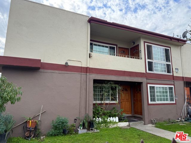 6945 Hinds Avenue, North Hollywood CA: https://media.crmls.org/mediaz/5dc45fa2-1a88-4b3b-baae-bb0cb0e831ce.jpg