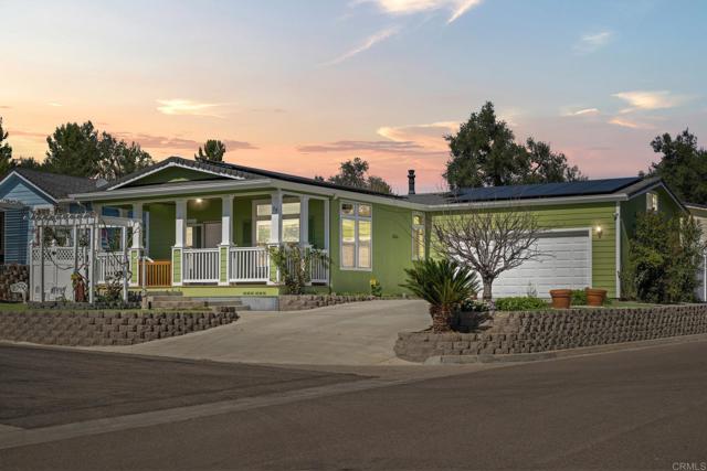 Detail Gallery Image 1 of 22 For 2239 Black Canyon Rd, Ramona,  CA 92065 - 3 Beds | 2 Baths