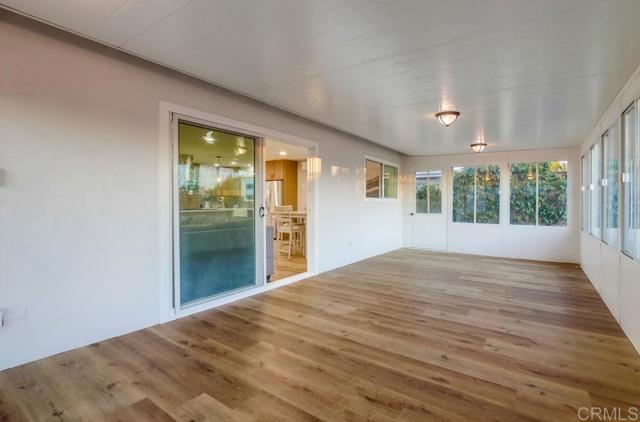 4214 Caledonia Drive, San Diego CA: https://media.crmls.org/mediaz/5dc50d4e-e708-45c2-83f5-3a5633d778d1.jpg