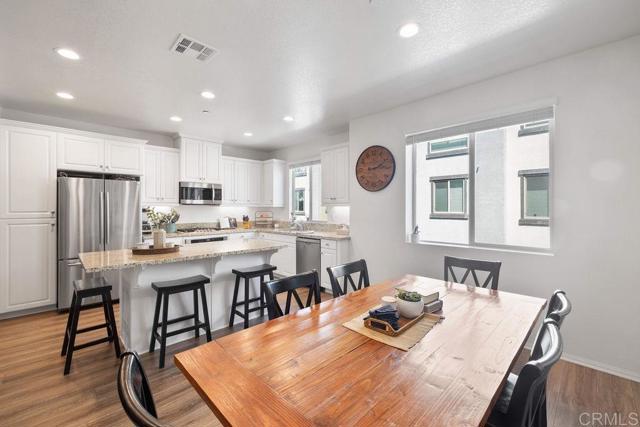 Image 4 of 39 For 2424 Verano Way