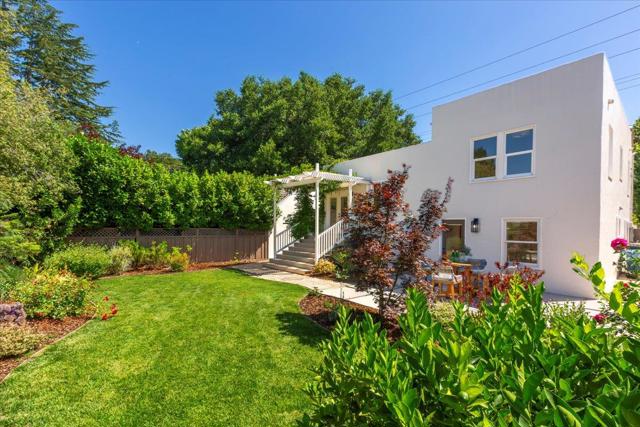 1555 Alma Street, Palo Alto CA: https://media.crmls.org/mediaz/5dc6b949-cd38-4249-960e-f129632e0254.jpg