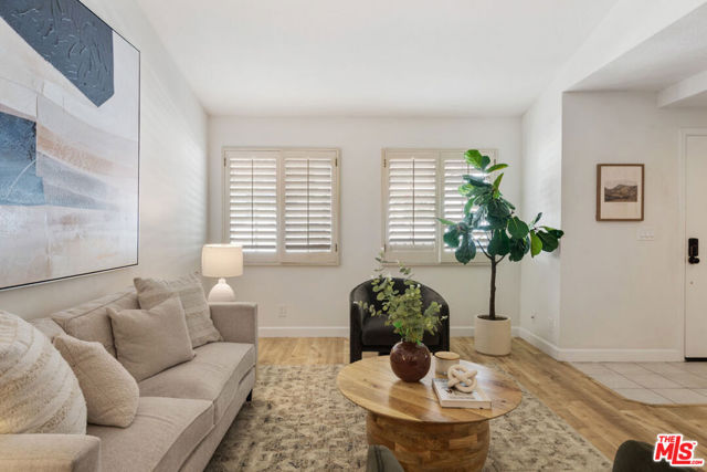 24470 Kathleen Drive, Laguna Niguel CA: https://media.crmls.org/mediaz/5dc72972-c4d4-4d99-b6eb-991163e9a8a4.jpg