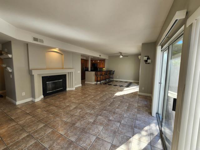 Detail Gallery Image 27 of 43 For 8597 via Mallorca #F,  La Jolla,  CA 92037 - 2 Beds | 2/1 Baths