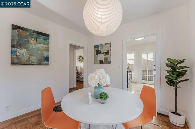 654 Mandana Blvd, Oakland, California 94610, 1 Bedroom Bedrooms, ,1 BathroomBathrooms,Condominium,For Sale,Mandana Blvd,41086148