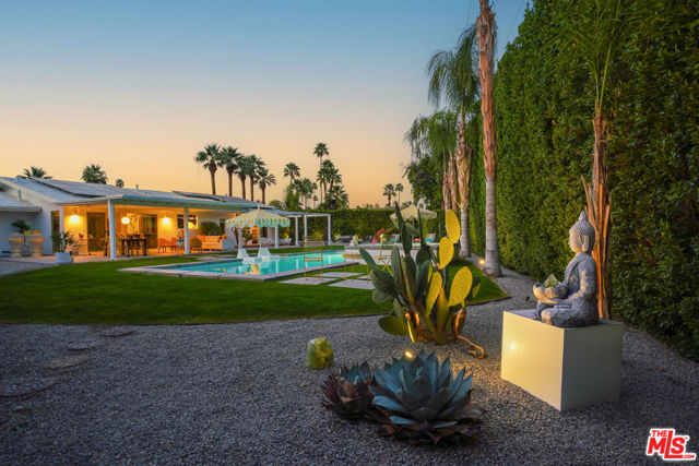 2235 E Paseo Gracia, Palm Springs CA: https://media.crmls.org/mediaz/5dc7ceac-01a6-494e-9632-57efb5cf0aed.jpg