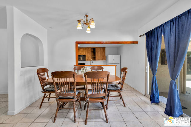 2222 N Acacia Road, Palm Springs CA: https://media.crmls.org/mediaz/5dc7cfcb-1a12-4b77-993f-24437c5698fc.jpg