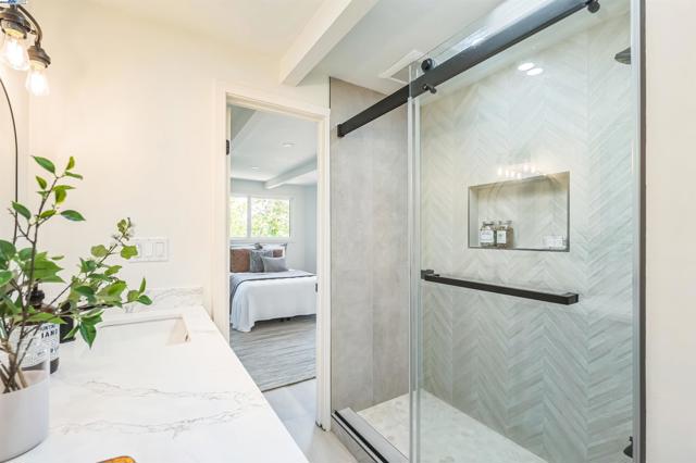 723 Redwood Rd, San Anselmo CA: https://media.crmls.org/mediaz/5dc977dd-c45d-4f36-8101-52299d56ccf6.jpg