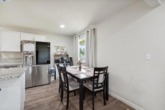 5112 Tyson Ave, Modesto CA: https://media.crmls.org/mediaz/5dc9f3e6-8cff-4c5d-ba7b-b948695751e2.jpg