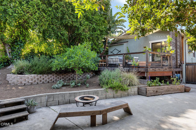 4802 Converse St Street, Los Angeles CA: https://media.crmls.org/mediaz/5dcb481c-e2fd-4308-ab63-36f73c47be94.jpg