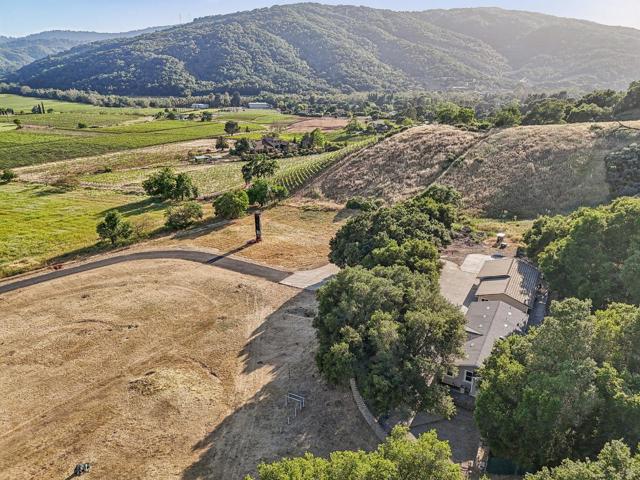 2995 Day Road, Gilroy CA: https://media.crmls.org/mediaz/5dcb6029-f87c-4bcd-a254-69c4795bc1d6.jpg
