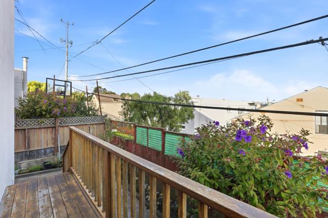 24 Westmont Drive, Daly City CA: https://media.crmls.org/mediaz/5dcbab09-f818-4038-a9da-71e3a3d1d655.jpg