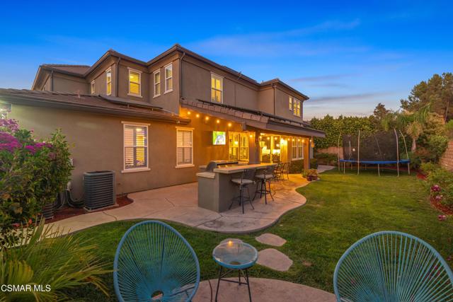 13170 Bent Grass Place, Moorpark CA: https://media.crmls.org/mediaz/5dcbed9f-ee7b-4d55-bded-aae76762d5d4.jpg