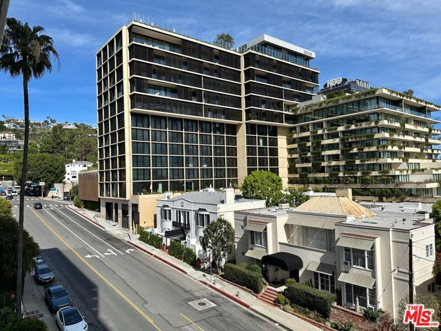 999 North Doheny Drive, 408 photo 9
