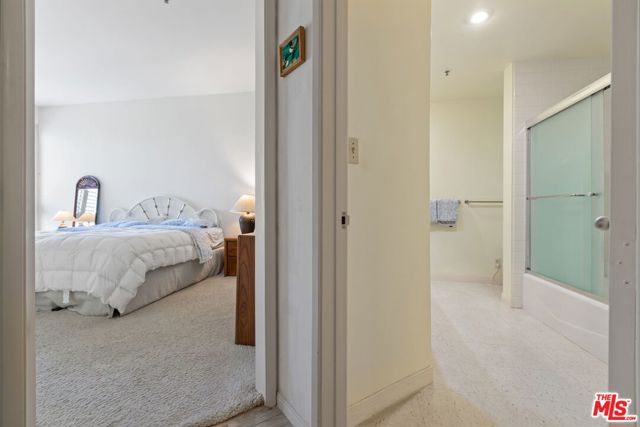 2102 Century Park Lane, Los Angeles CA: https://media.crmls.org/mediaz/5dcce575-b360-496f-ac27-351c7fa9bf26.jpg