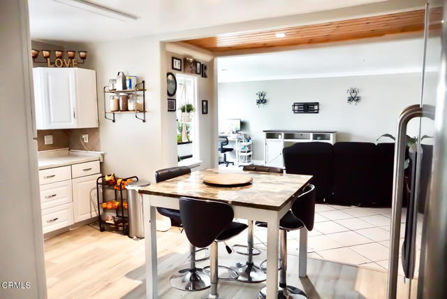 2101 Sweetland Street, Oxnard CA: https://media.crmls.org/mediaz/5dcd05c0-4daf-4924-b7c8-94ec8a82faf9.jpg
