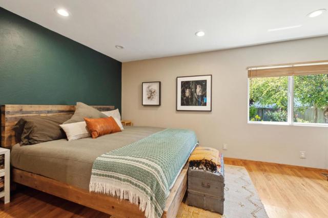 300 4th Street, Montara CA: https://media.crmls.org/mediaz/5dce4e80-2167-4f82-89ef-e79f473843c6.jpg