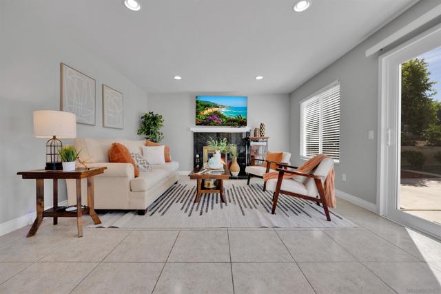 9959 Riverhead Dr, San Diego CA: https://media.crmls.org/mediaz/5dcf4900-6a12-413c-9539-6eef47e85860.jpg