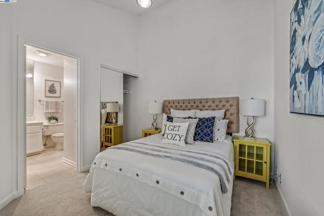 39280 Marbella Terraza, Fremont CA: https://media.crmls.org/mediaz/5dcf5601-d5b3-4f0d-8929-c2088c410c31.jpg