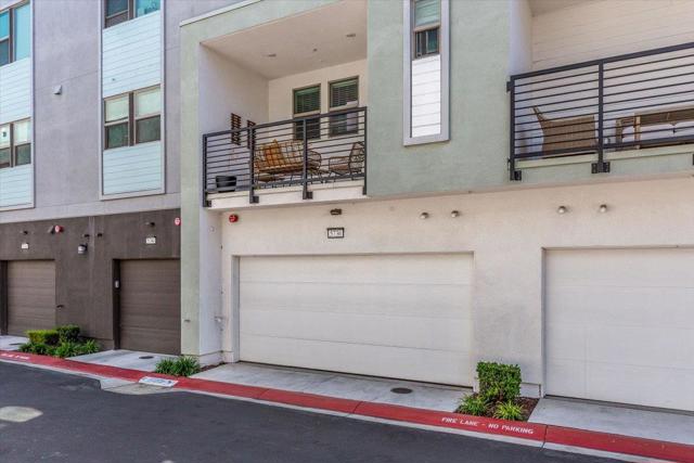 5736 Vibrant Loop, San Jose CA: https://media.crmls.org/mediaz/5dcf95d6-fdf3-4da5-baa8-786fd1fd5199.jpg