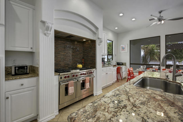 48668 Stillwater Street, Indio CA: https://media.crmls.org/mediaz/5dd1489b-cb98-4d54-b2a8-c5363fc05676.jpg